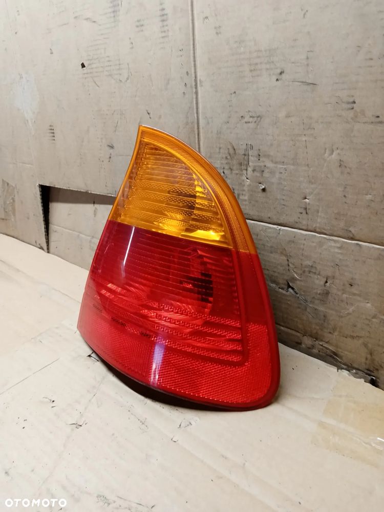 Lampa prawy tył tylna prawa BMW 3 E46 Kombi 6905628 8368758 - 2