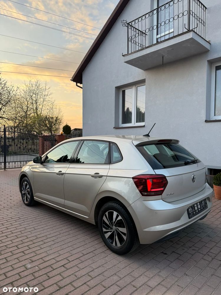 Volkswagen Polo - 8