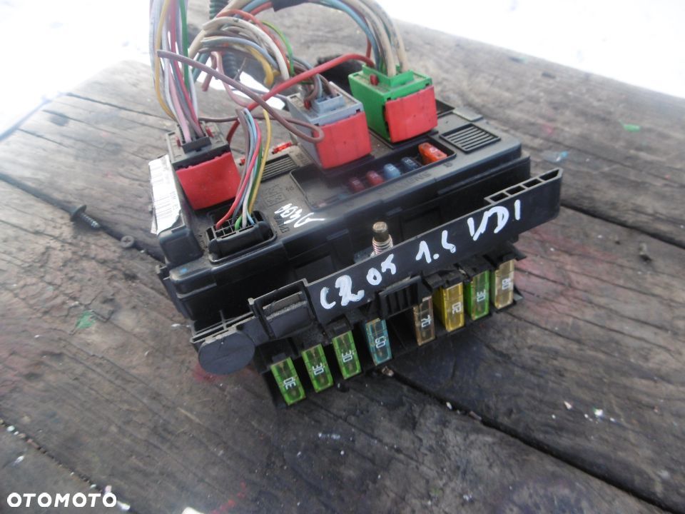 Skrzynka Moduł BSM B3 CITROEN PEUGEOT T118470003G - 3