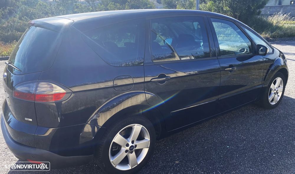 Ford S-Max 1.8 TDCi Titanium 7L - 4