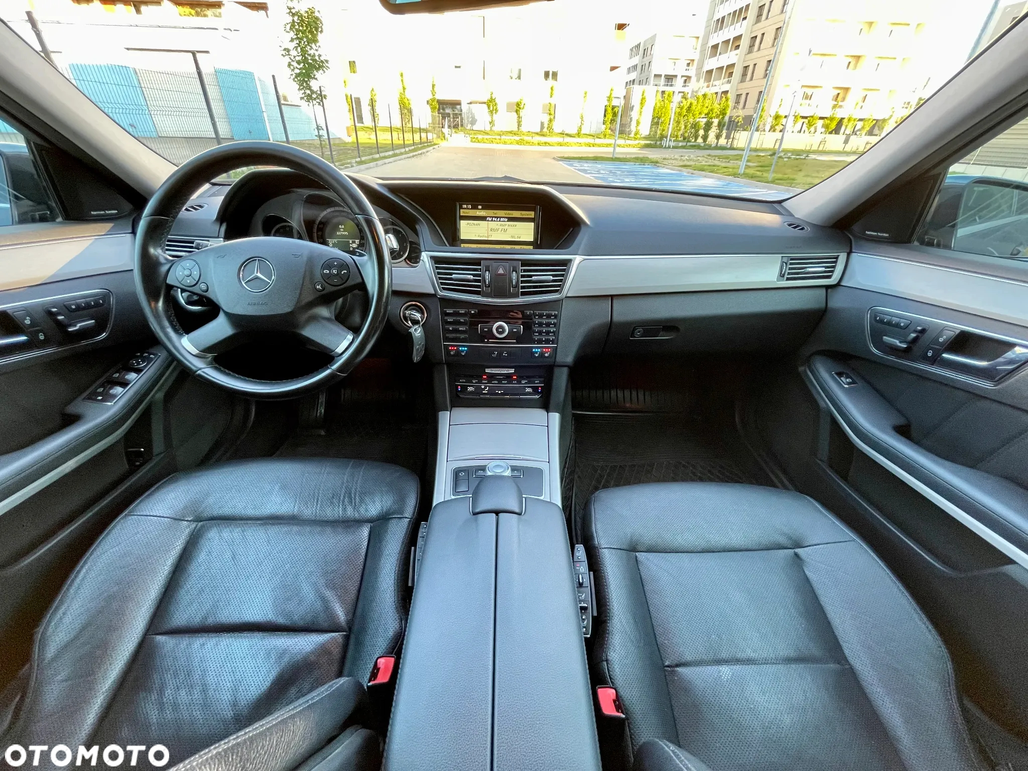 Mercedes-Benz Klasa E 350 T CDI DPF BlueEFFICIENCY 7G-TRONIC Avantgarde - 9