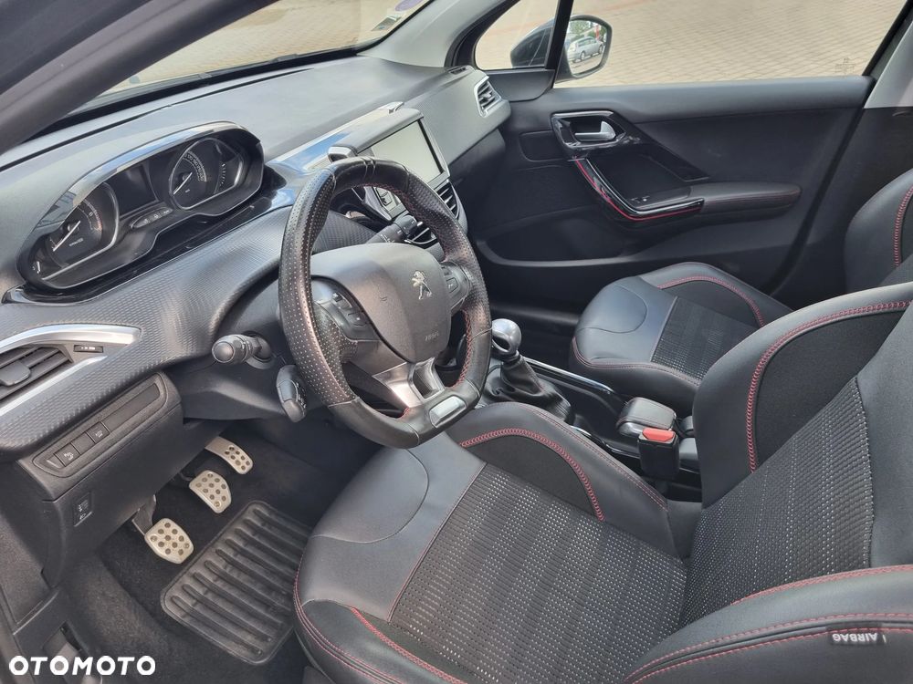 Peugeot 2008 PureTech 130 GT - 7