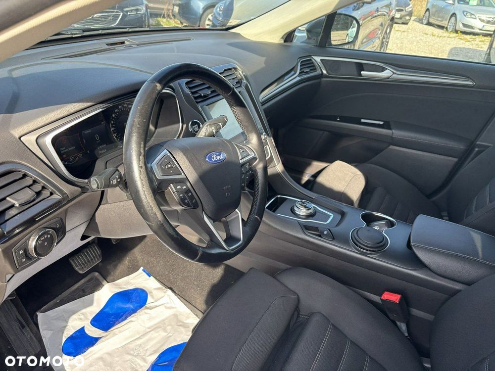 Ford Mondeo - 23