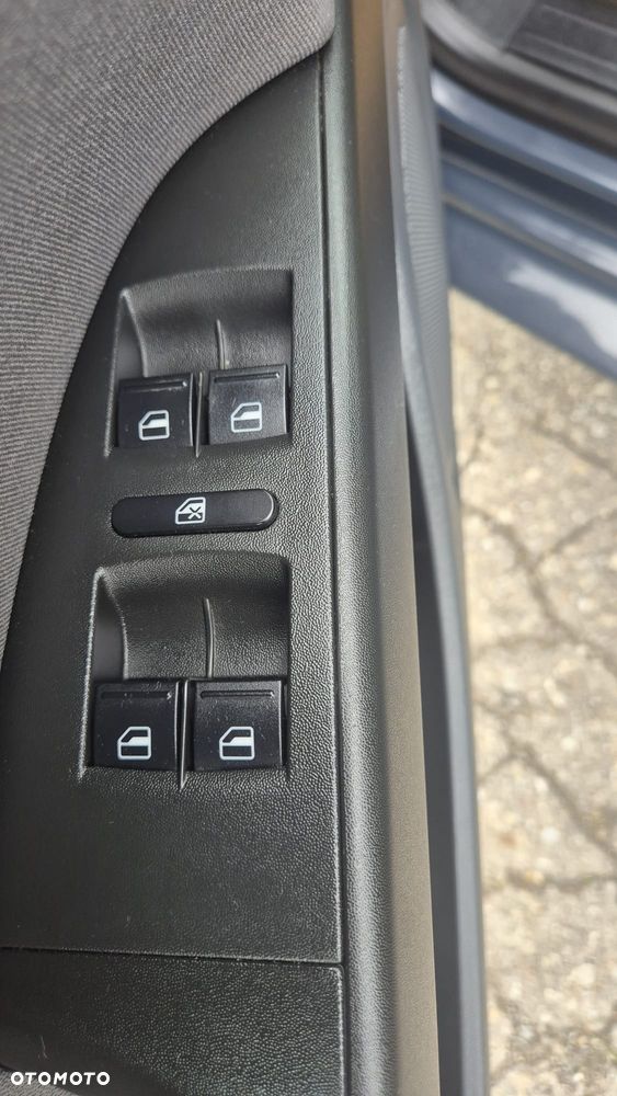 Seat Leon 1.6 Spirit S - 12