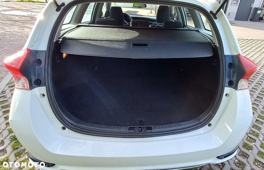 Toyota Auris 1.6 D-4D Comfort - 6