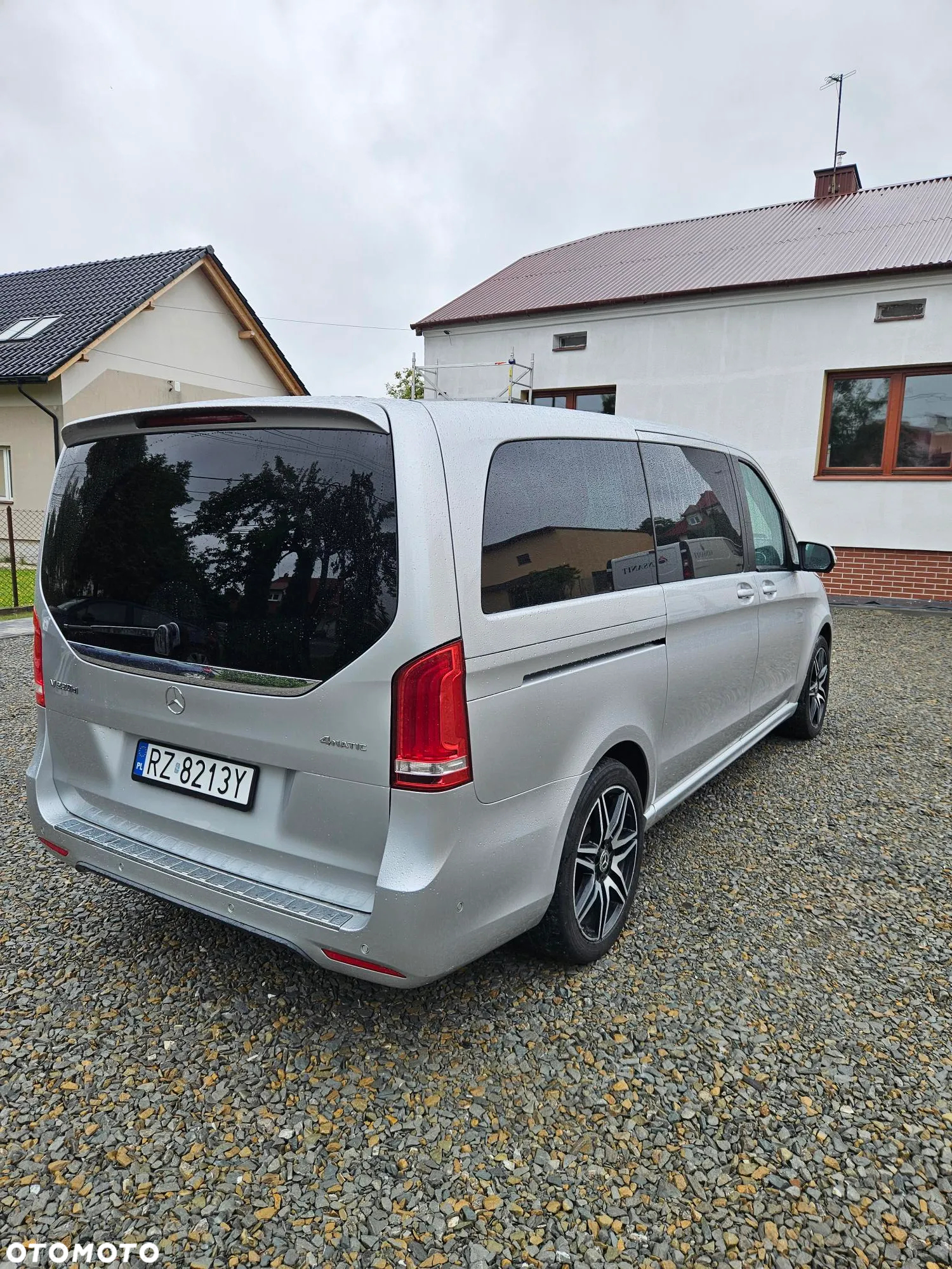 Mercedes-Benz Klasa V 220 d 4-Matic Avantgarde 7G-Tronic (d³ugi) - 5