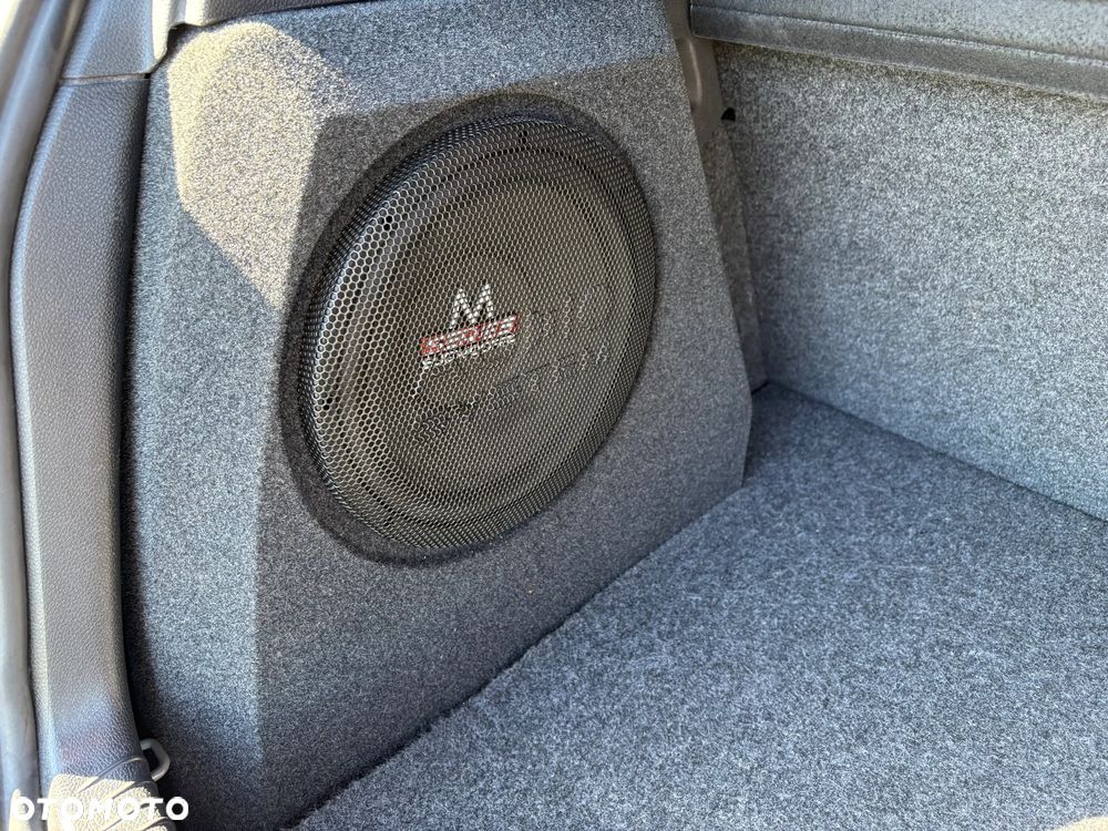 Volkswagen Golf R32 4Motion DSG - 19