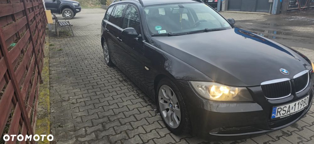 BMW Seria 3 320d DPF - 3