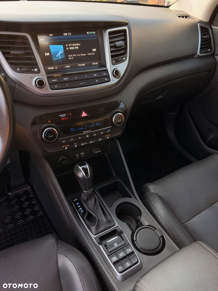 Hyundai Tucson blue 1.7 CRDi 2WD DCT Premium - 22