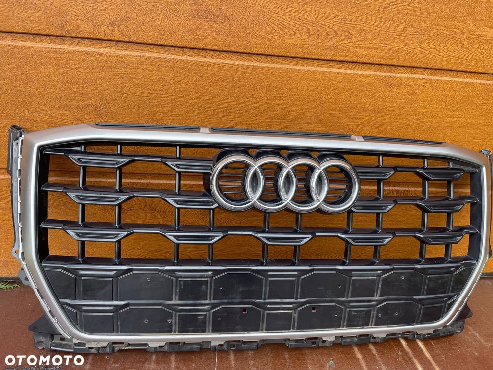 Grill Atrapa Audi Q2 81A lift S Linie Satyna czarny połysk 81A853651H cala - 2