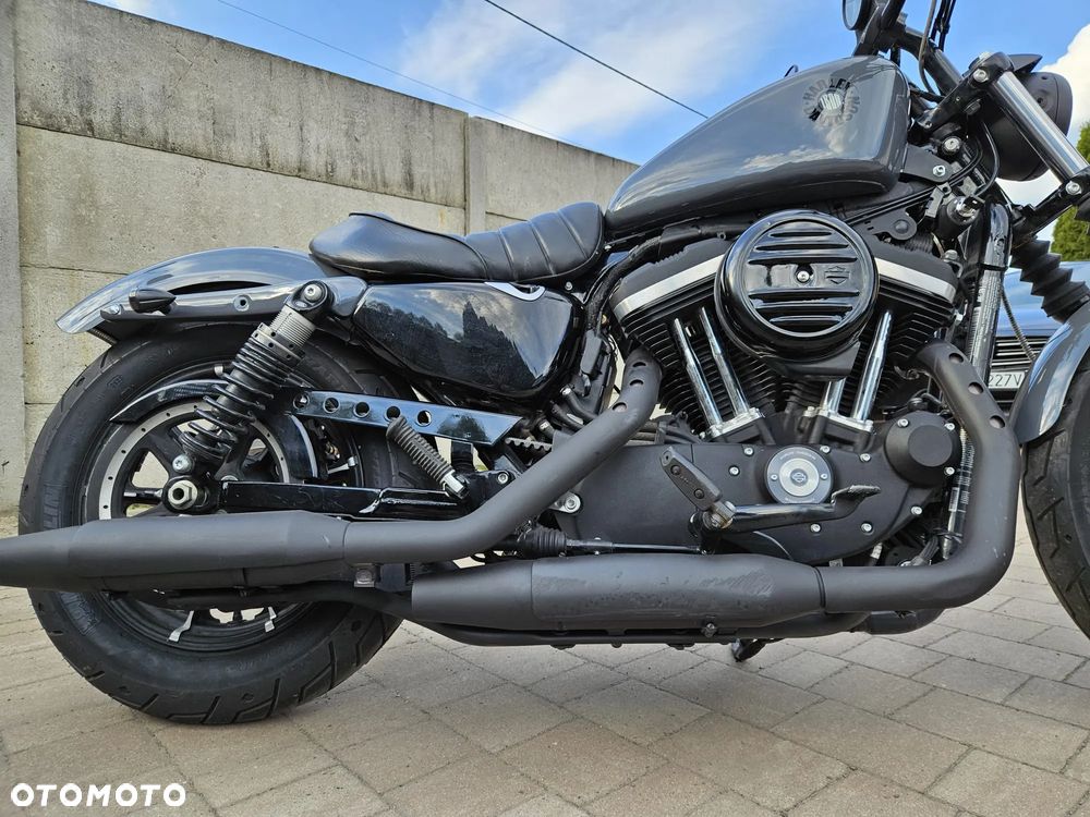 Harley-Davidson Sportster Iron 883 - 3