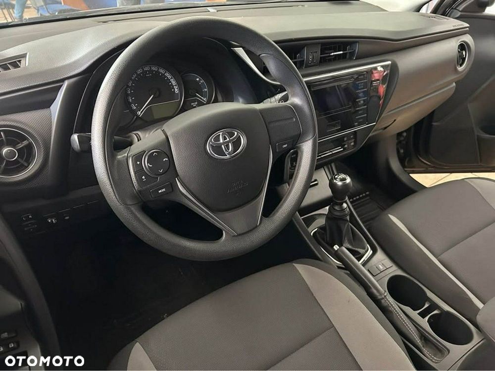Toyota Auris 1.6 Comfort - 12
