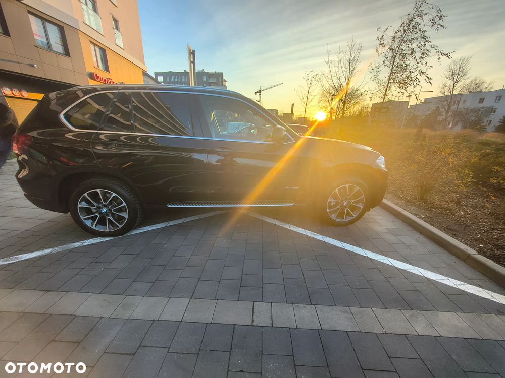 BMW X5 xDrive35i Edition Exclusive - 7