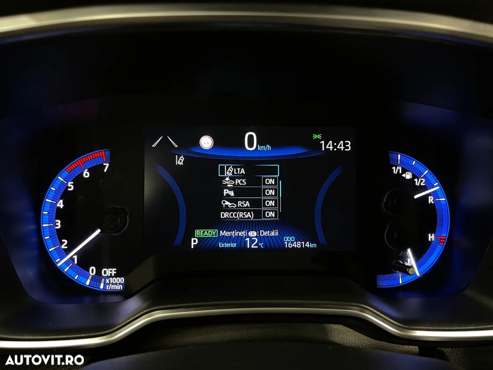 Toyota Corolla Sedan 1.8 HSD Business - 24