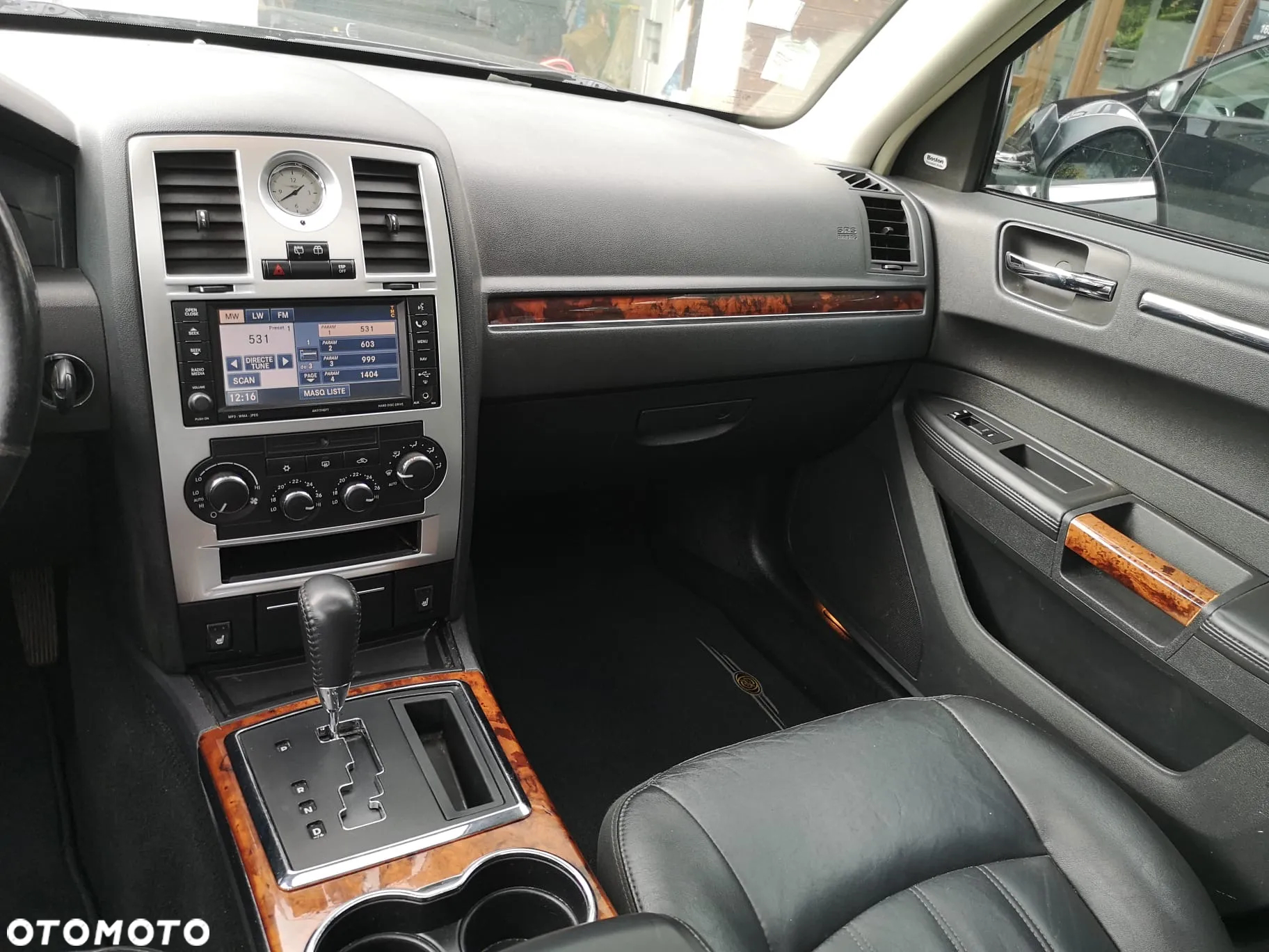 Chrysler 300C 3.0 V6 CRD - 21