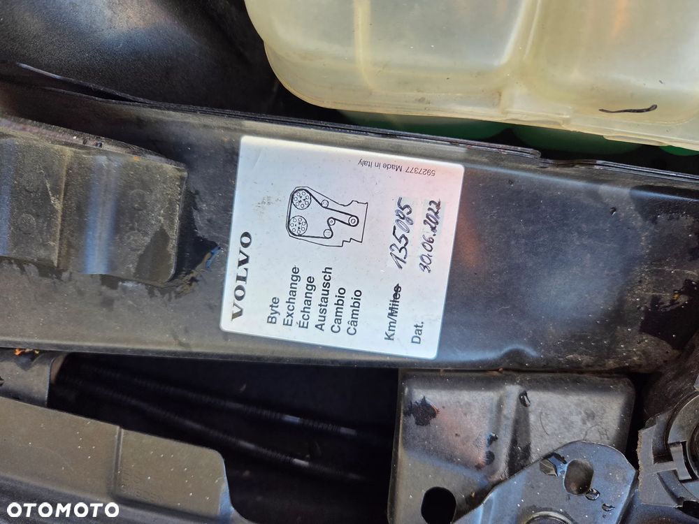 Volvo V40 Cross Country - 16