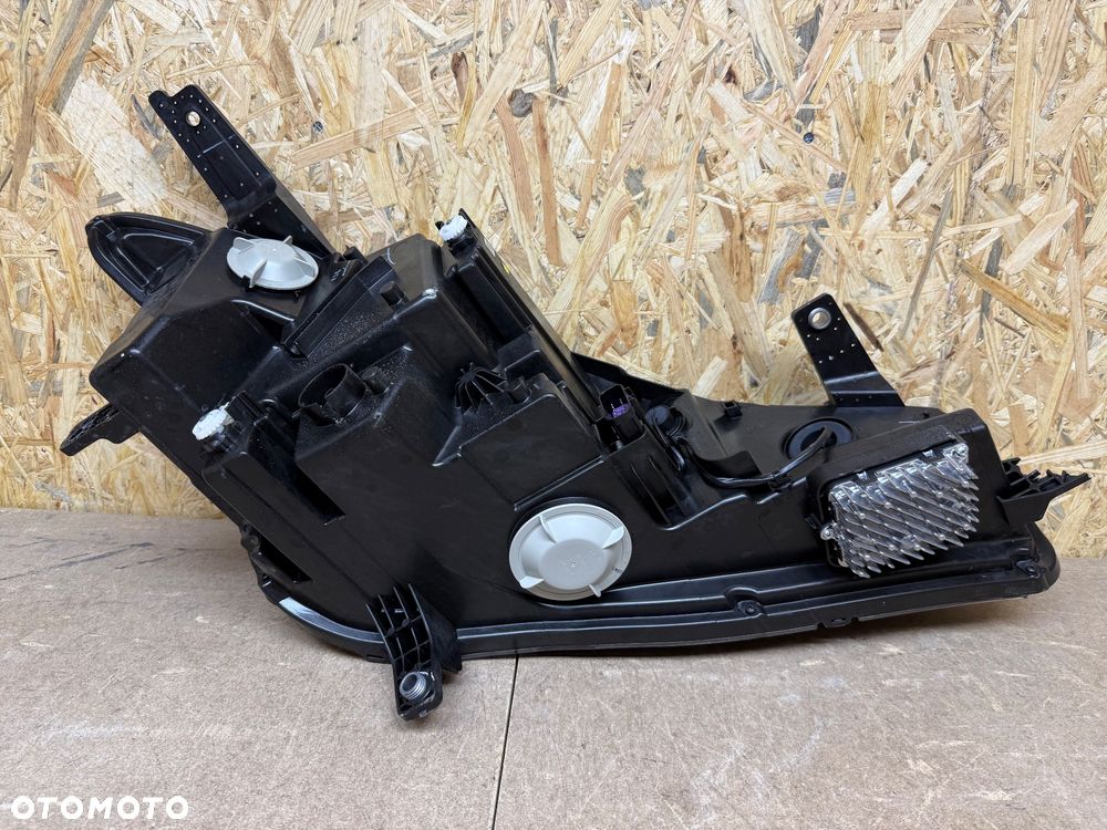 LAMPA LEWA PRZÓD LED MG 4 MULAN SAIC VISION 10976802 100-40179 11505836 - 9