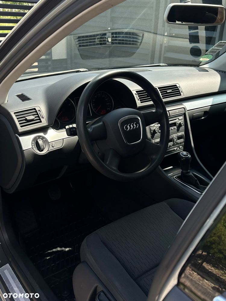 Audi A4 Avant 1.8T - 7