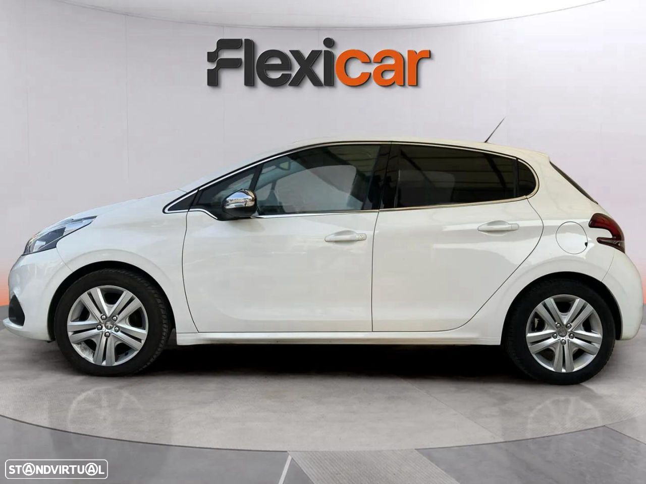Peugeot 208 1.2 PureTech Allure EAT6 - 6