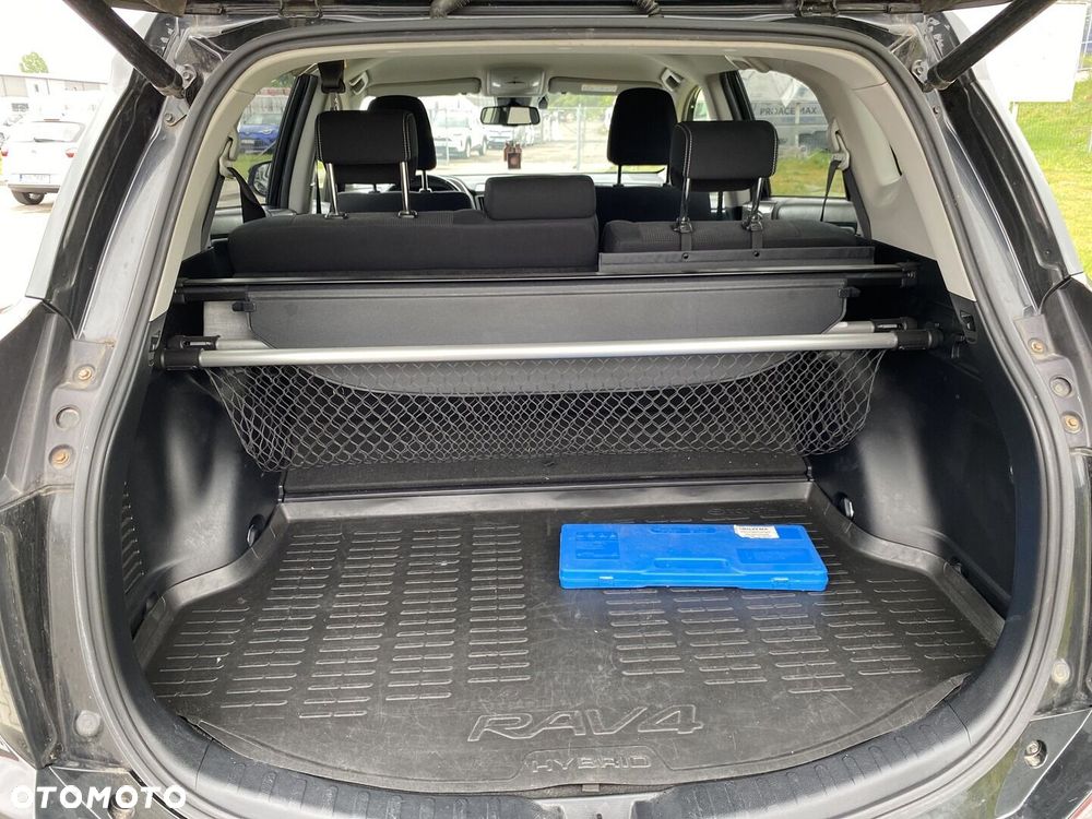Toyota RAV4 Hybrid Premium 4x2 - 26