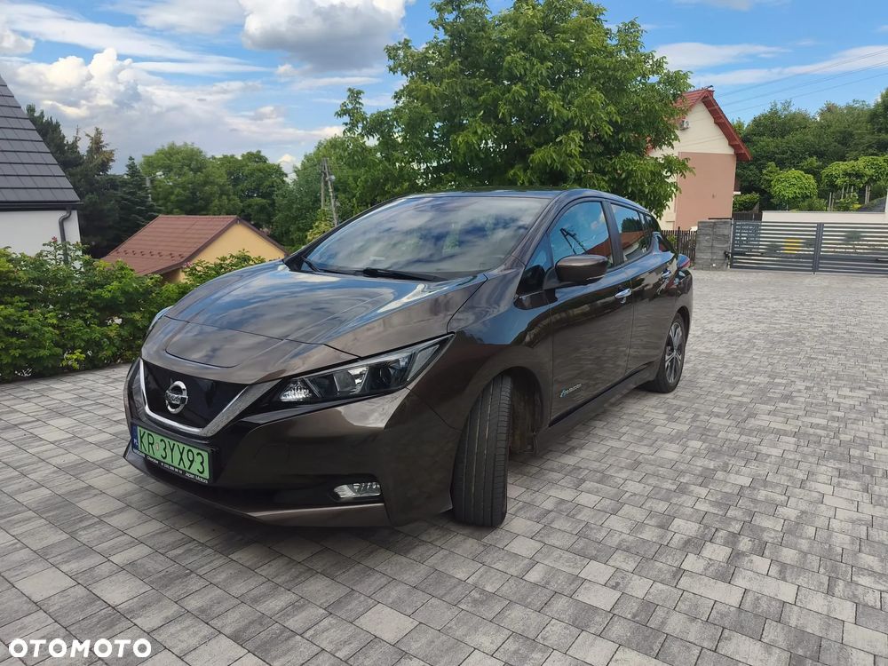 Nissan Leaf - 1