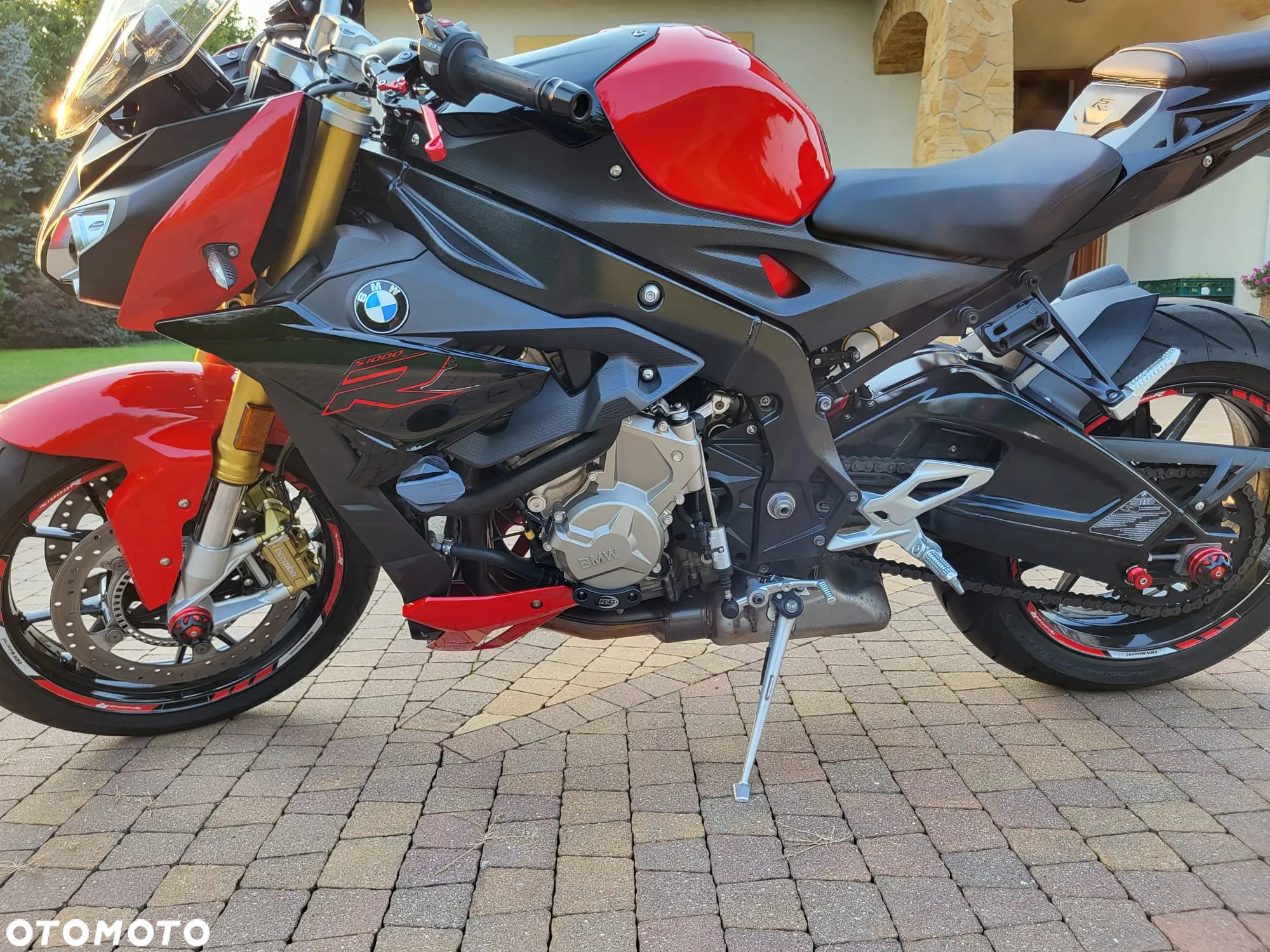 BMW S - 5