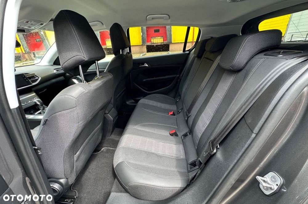 Peugeot 308 1.5 BlueHDi Allure S&S EAT6 - 11