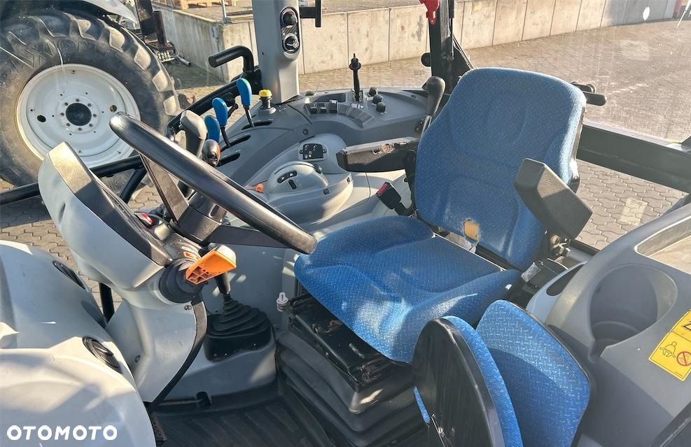 New Holland New Holland T4 95 , ROK 2015 + TUR - 5