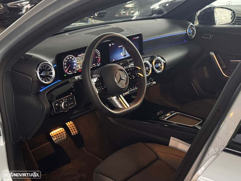 Mercedes-Benz A 250 e 8G-DCT AMG Line Advanced Plus - 2