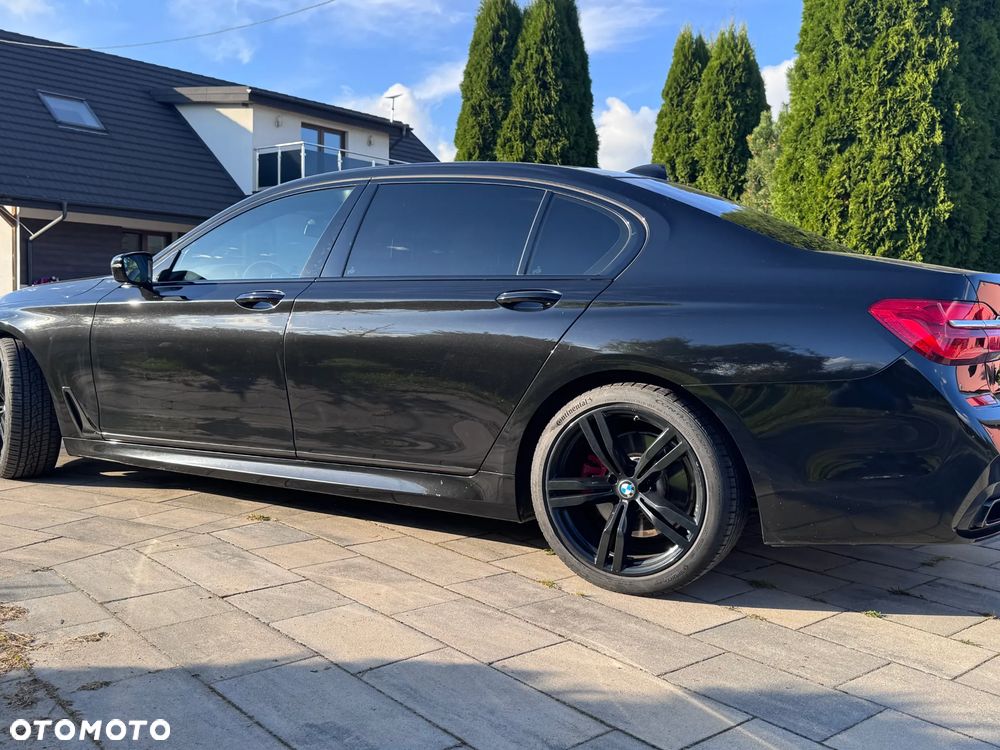 BMW Seria 7 740i - 28