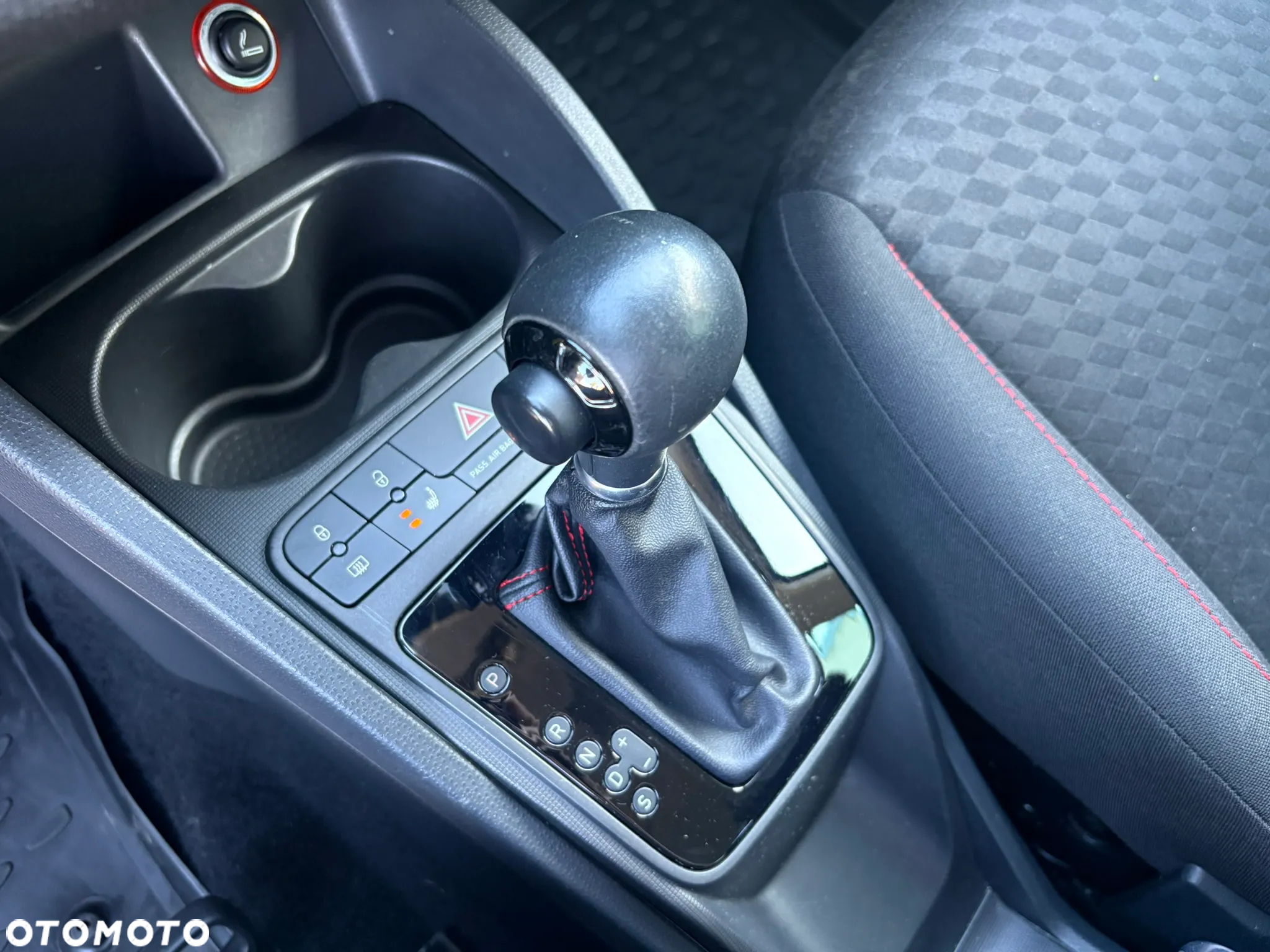 Seat Ibiza 1.4 TSI DSG FR - 25