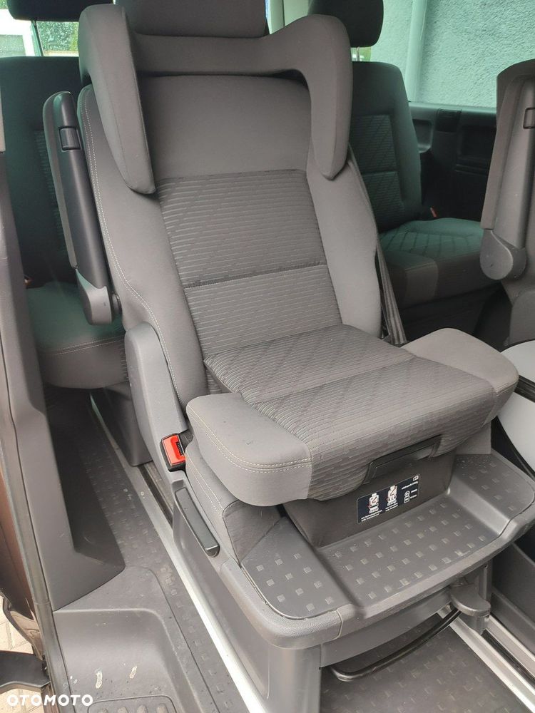 Volkswagen Multivan - 28