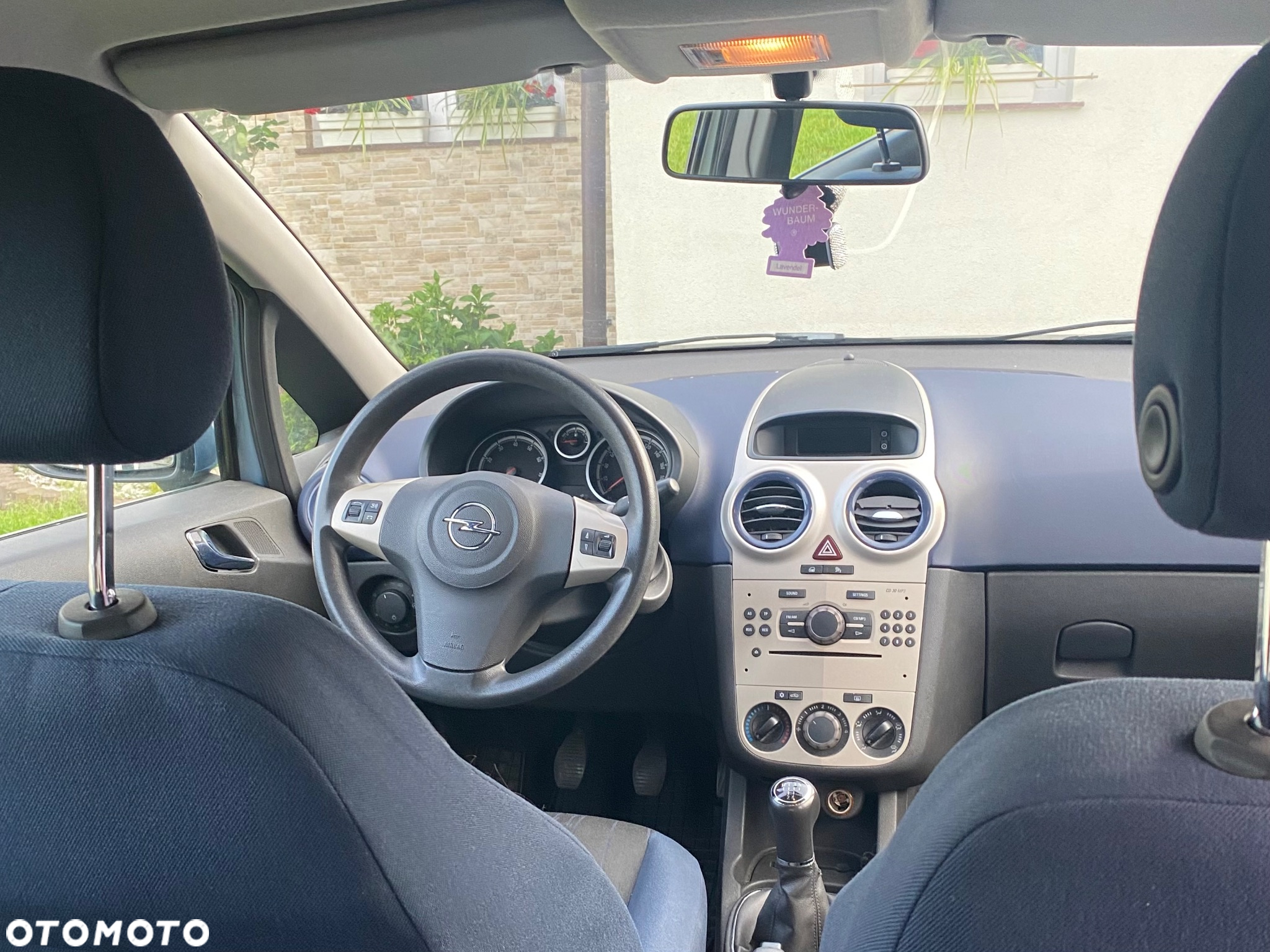 Opel Corsa 1.2 16V - 10