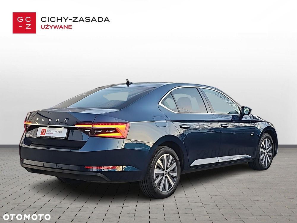 Skoda Superb 2.0 TDI SCR Style DSG - 5