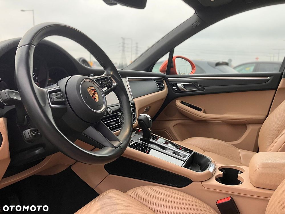 Porsche Macan - 21