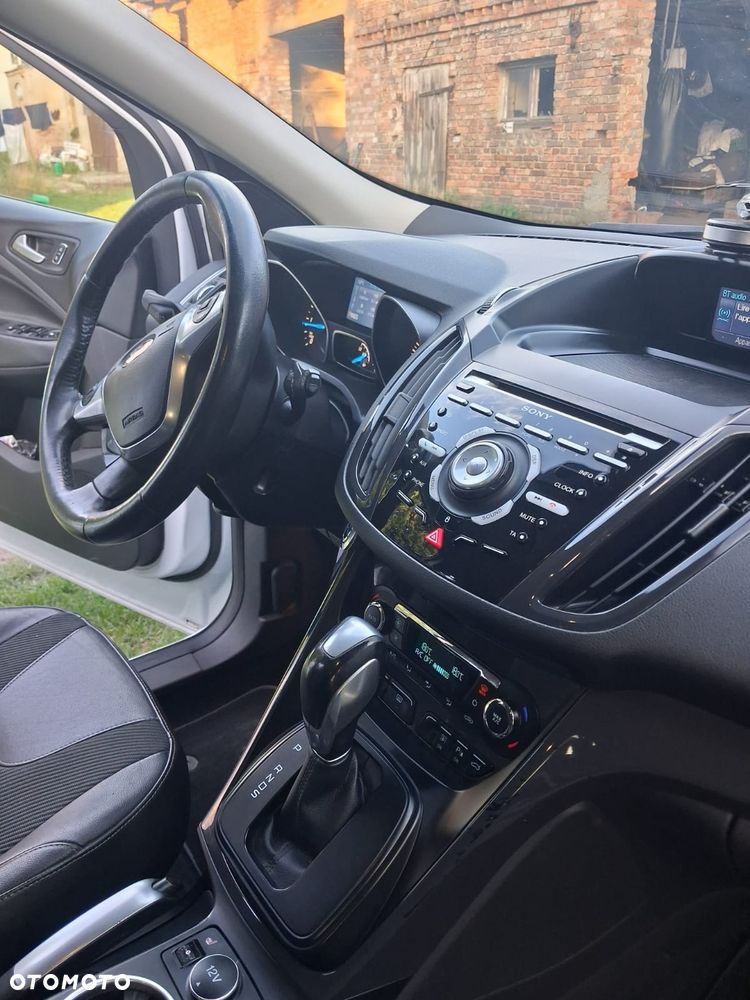 Ford Kuga - 8