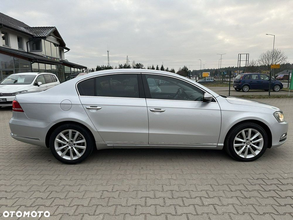Volkswagen Passat 2.0 TDI DPF DSG Highline - 8