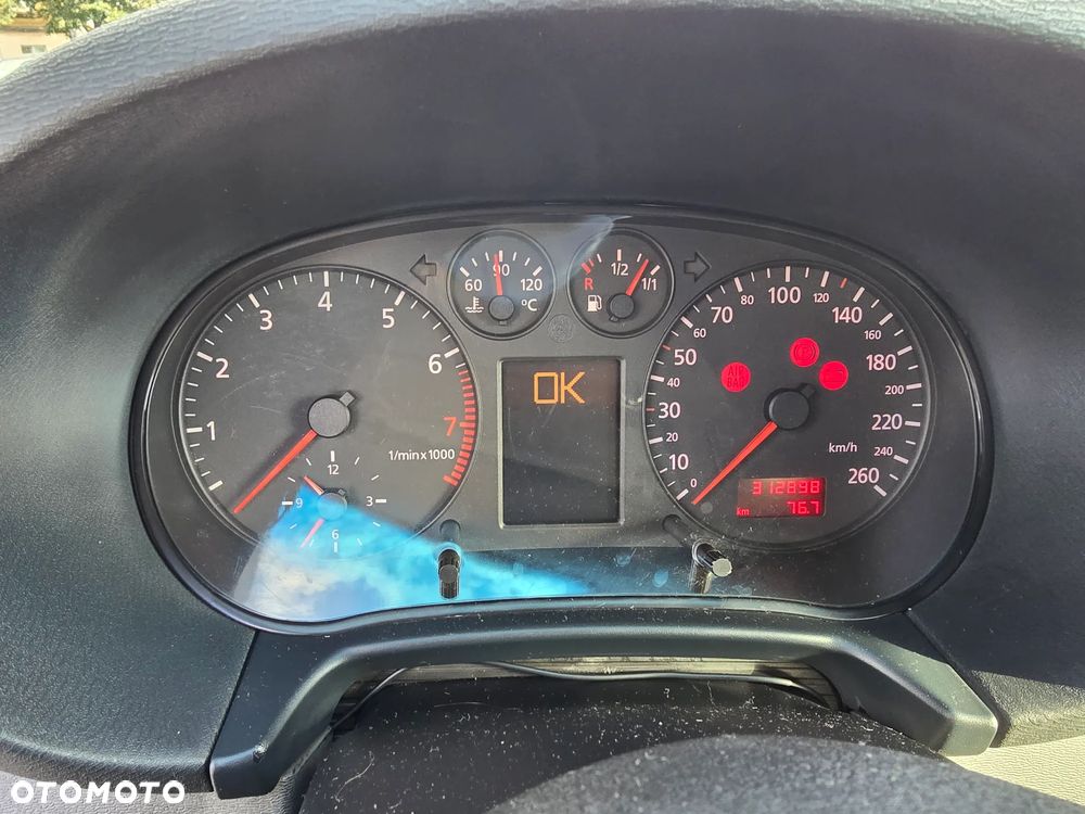 Audi A3 1.8T Attraction - 9