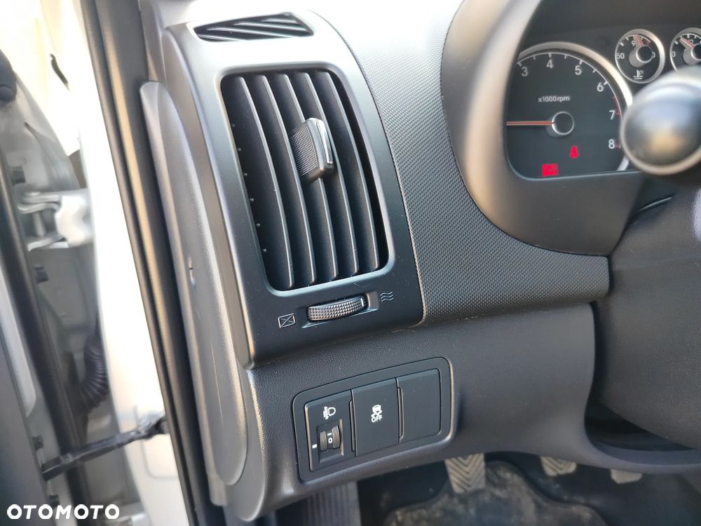 Hyundai i30 i30cw 1.4 blue Comfort - 29