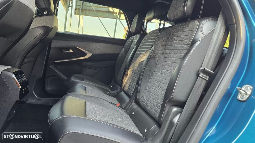 Peugeot 5008 1.2 Hybrid Allure e-DCS6 - 23
