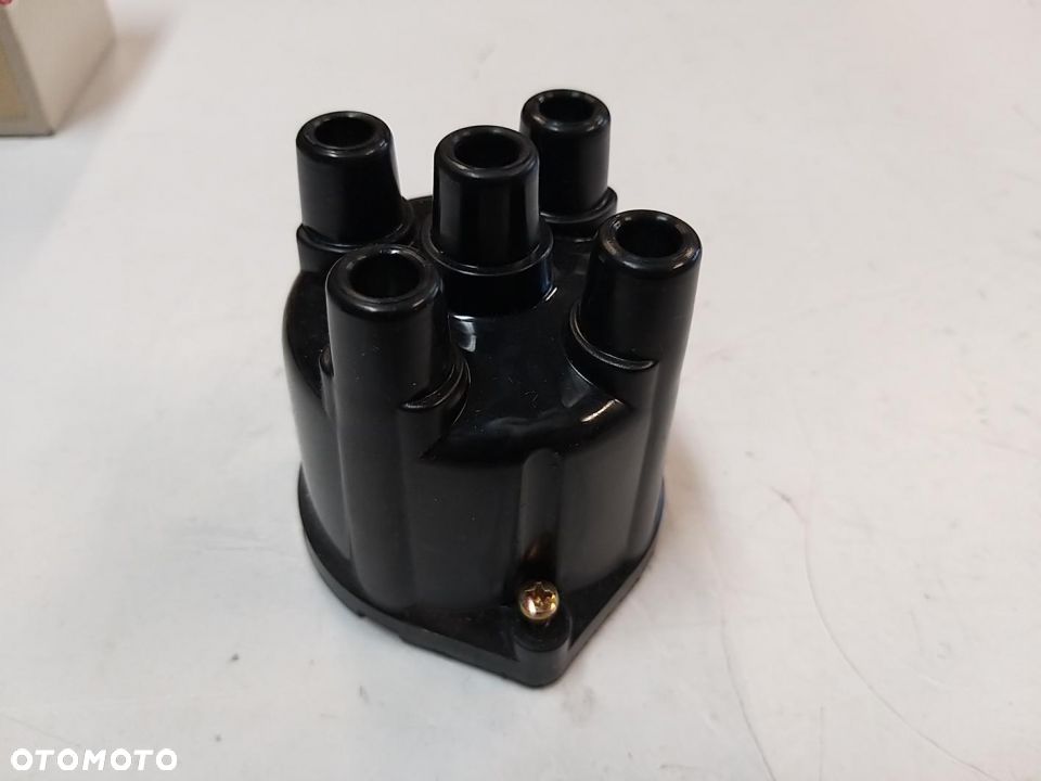 KOPUŁKA APARATU ZAPŁONOWEGO OPEL CORSA A ,KADETT B,E 1,0/1,2 - 1