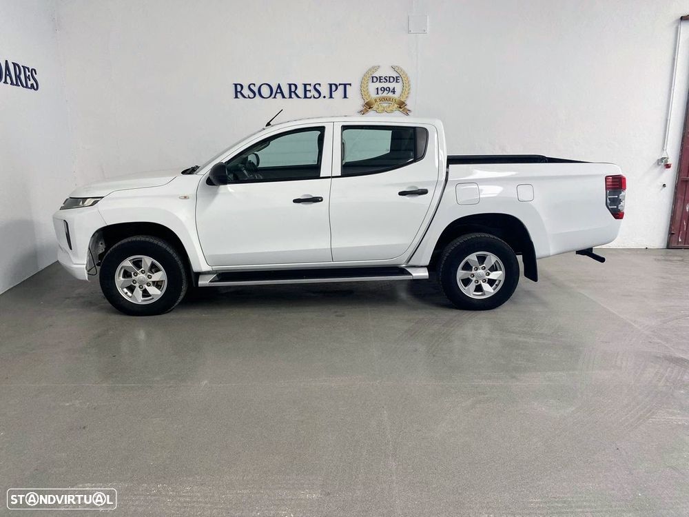 Mitsubishi L200 2.3 DI-D CD Invite 4WD - 5