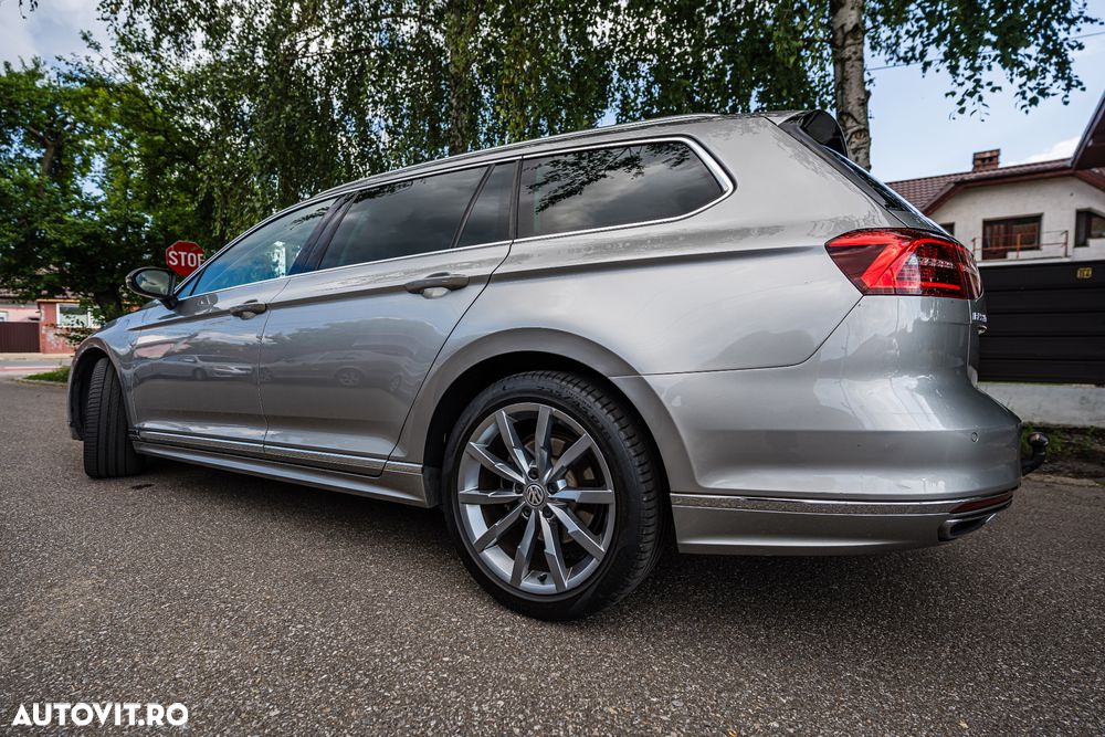 Volkswagen Passat 2.0 TDI DSG (BlueMotion Technology) Highline - 35