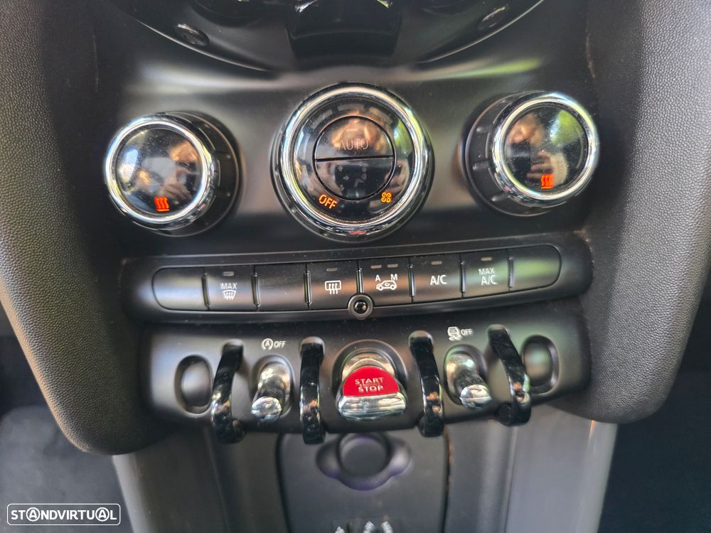 MINI Cabrio Cooper D - 16