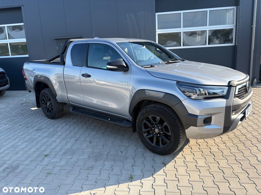Toyota Hilux - 5