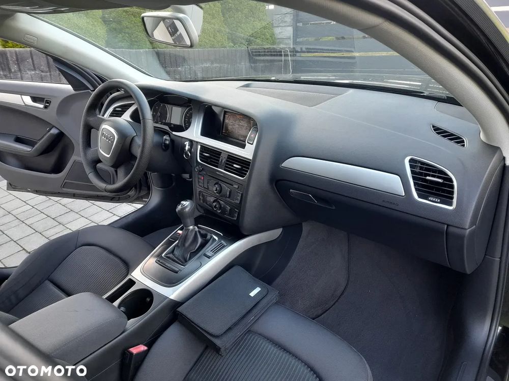 Audi A4 Avant - 5
