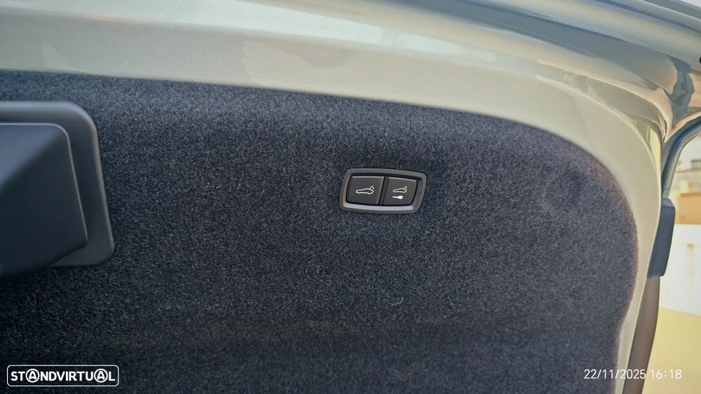 Porsche Taycan Standard - 23