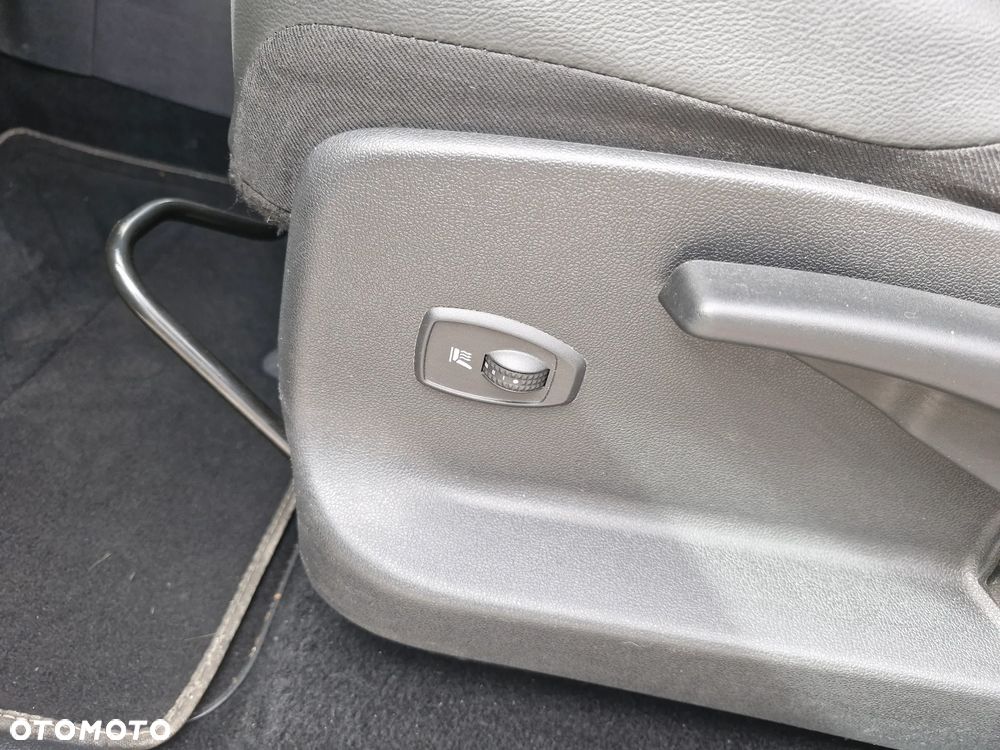 Renault Grand Scenic ENERGY TCe 130 BOSE EDITION - 15