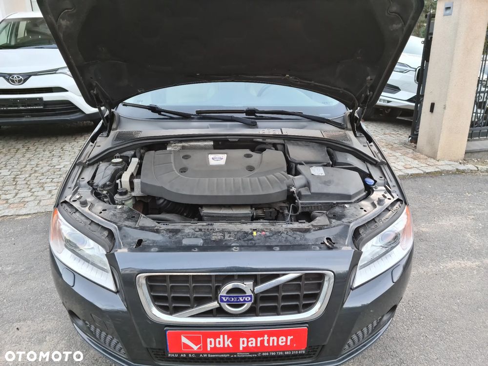 Volvo V70 D3 Summum - 37