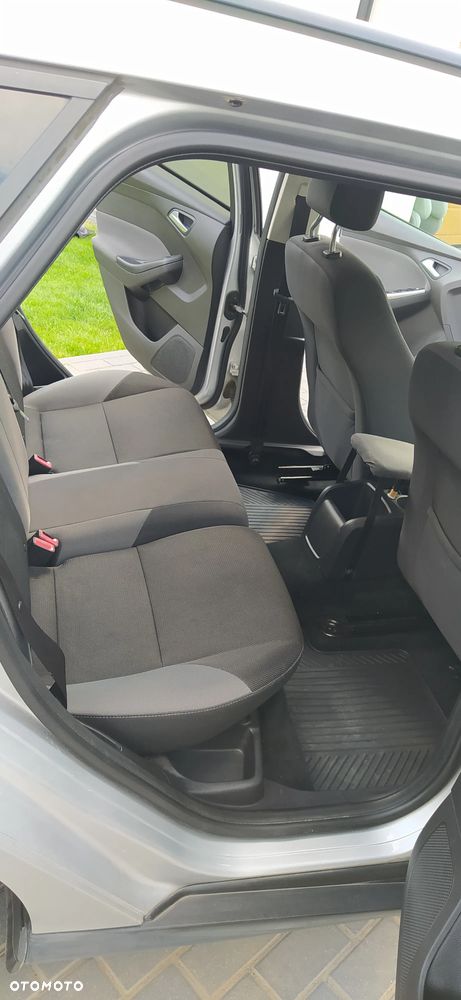 Ford Focus 1.6 TDCi Ambiente - 8